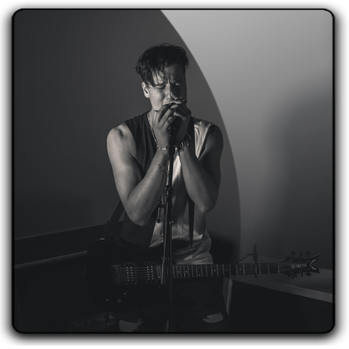 Album 3D Thumb