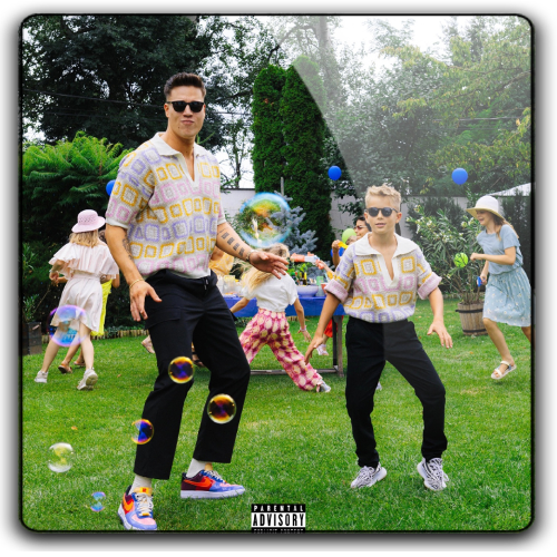 Album 3D Thumb