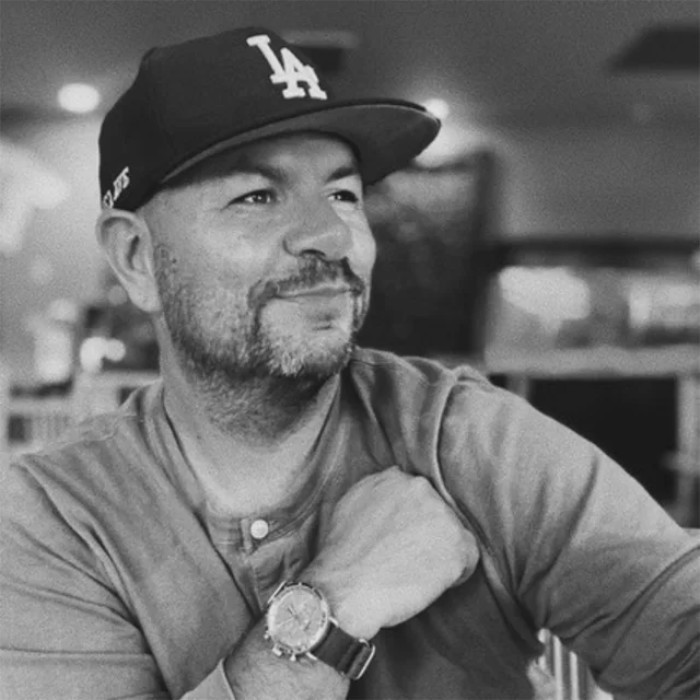 Anthony Valadez — Photo